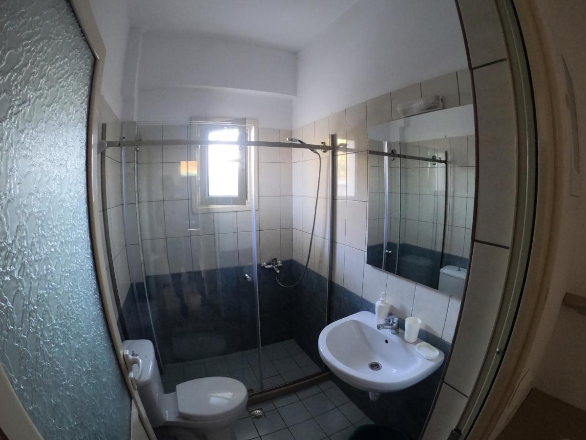 Foti Rooms Himare Exterior foto