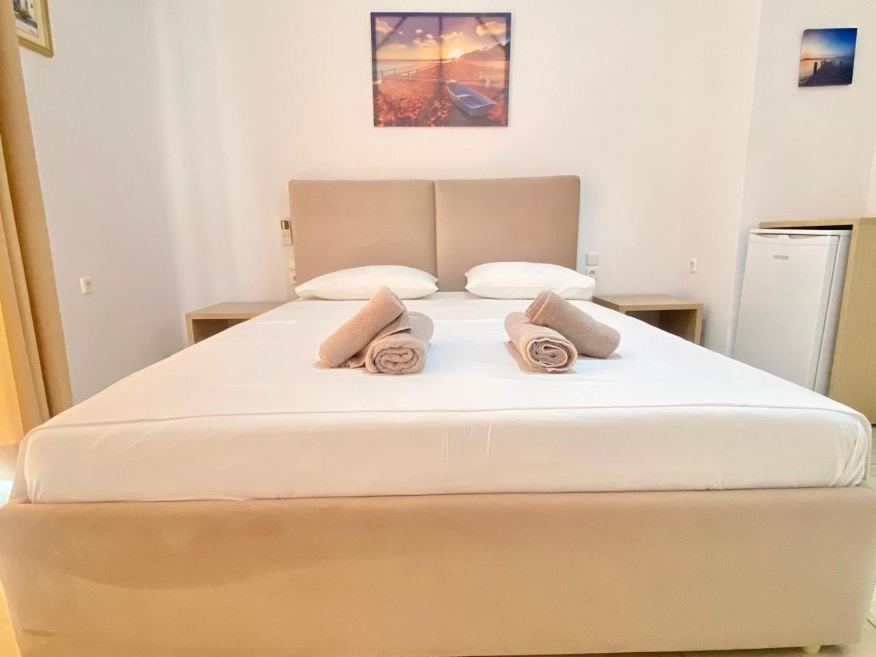 Foti Rooms Himare Exterior foto