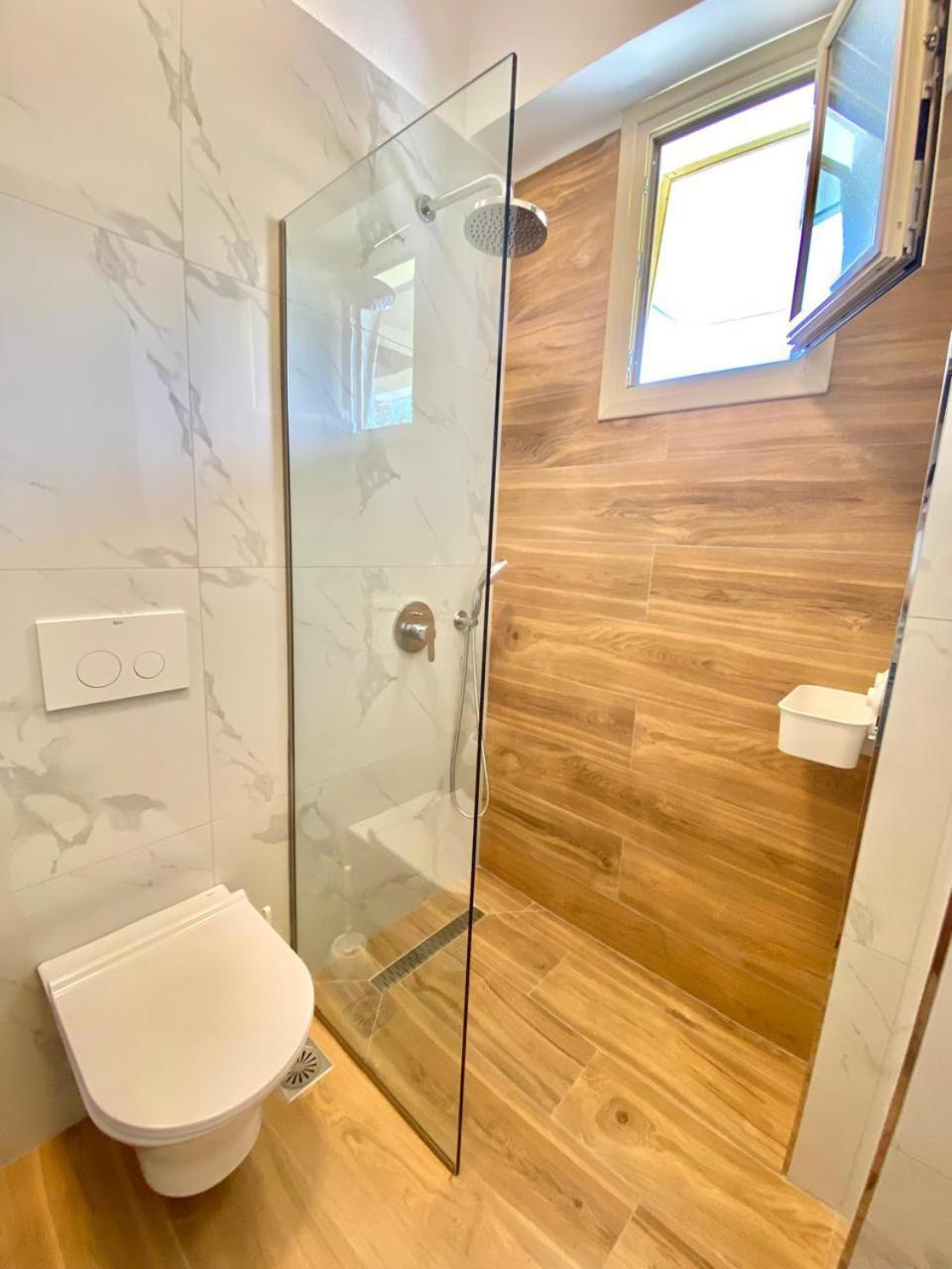 Foti Rooms Himare Exterior foto
