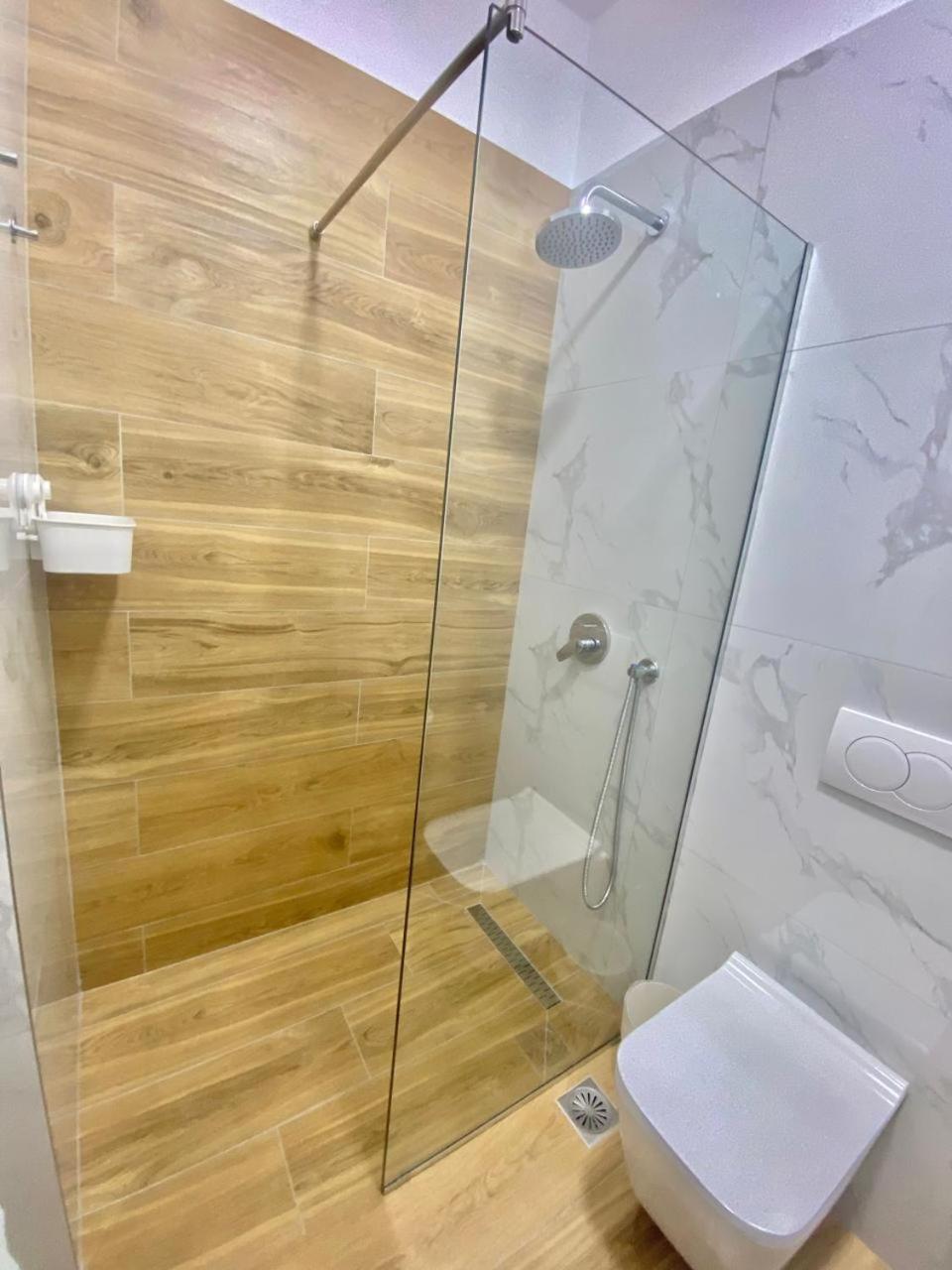 Foti Rooms Himare Exterior foto