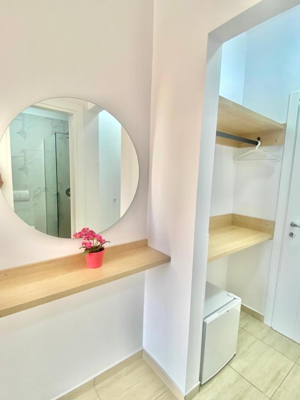 Foti Rooms Himare Exterior foto