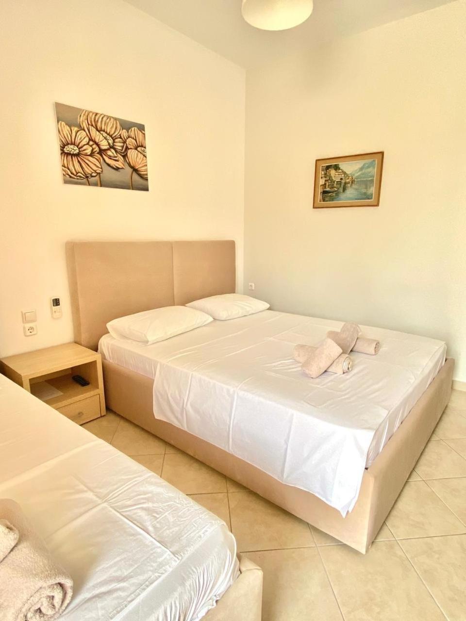 Foti Rooms Himare Exterior foto