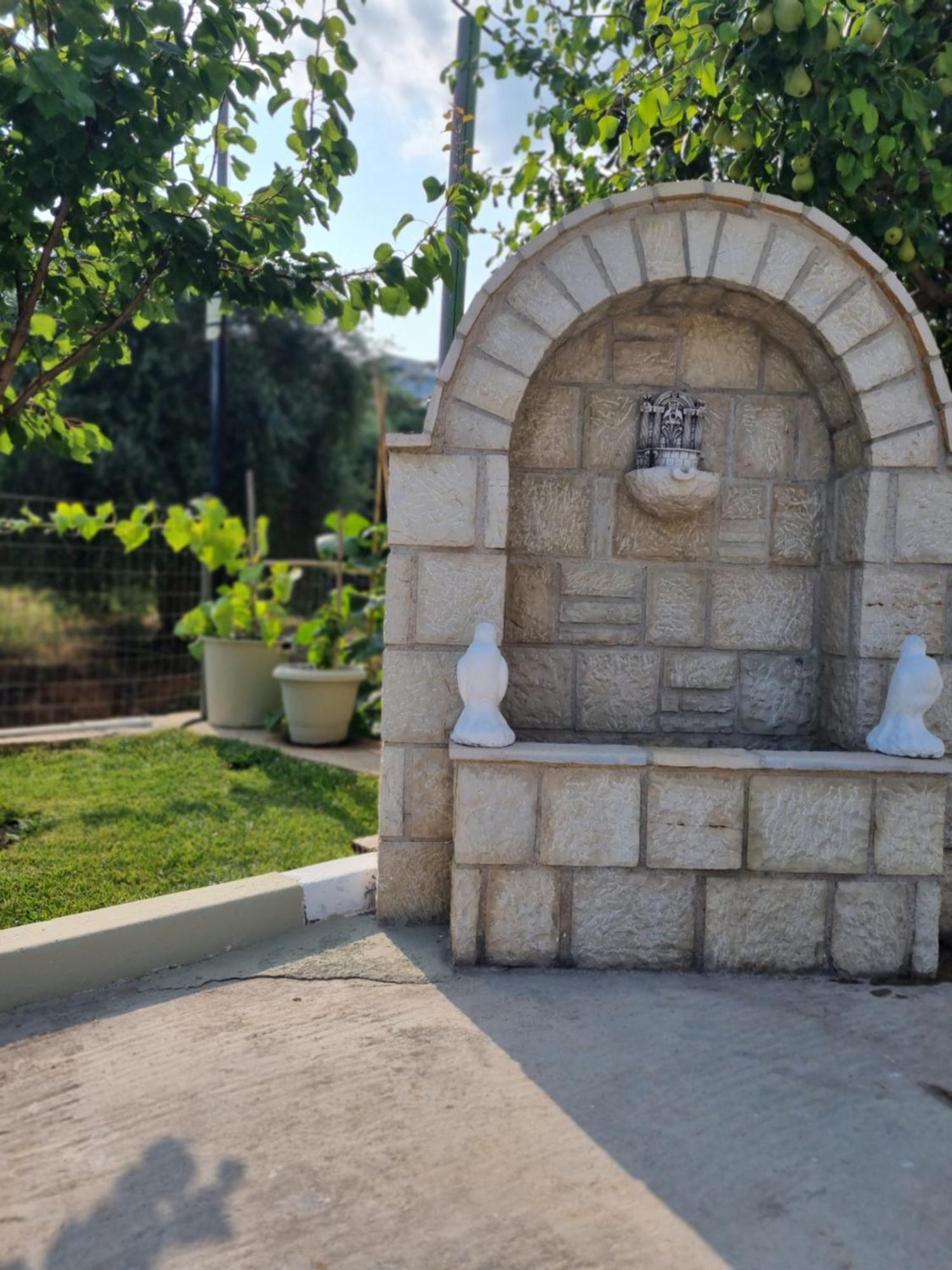 Foti Rooms Himare Exterior foto