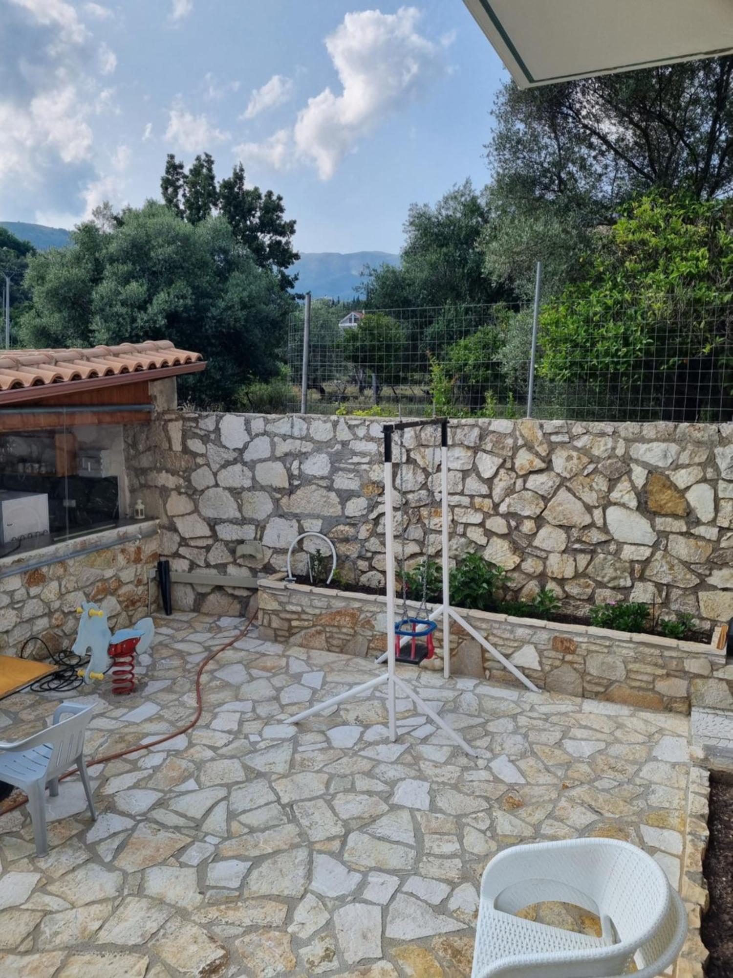 Foti Rooms Himare Exterior foto