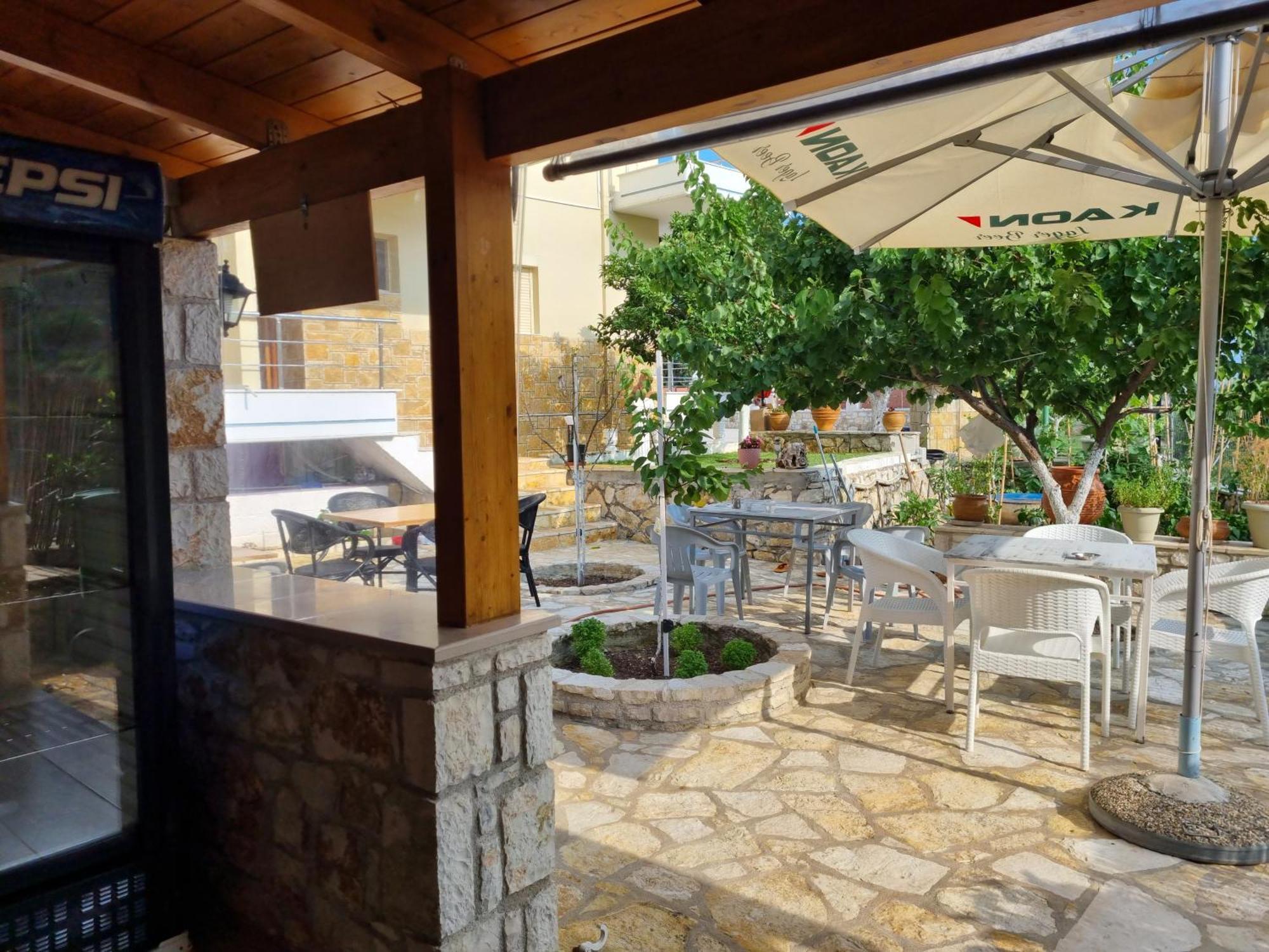 Foti Rooms Himare Exterior foto